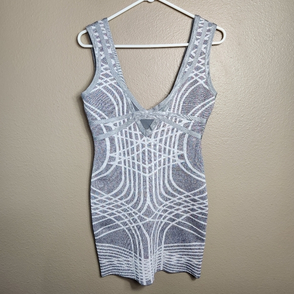 WOW Couture Womens Multicolor Metallic Gray/White Sweater Knit Bodycon Dress |M| - Picture 1 of 7